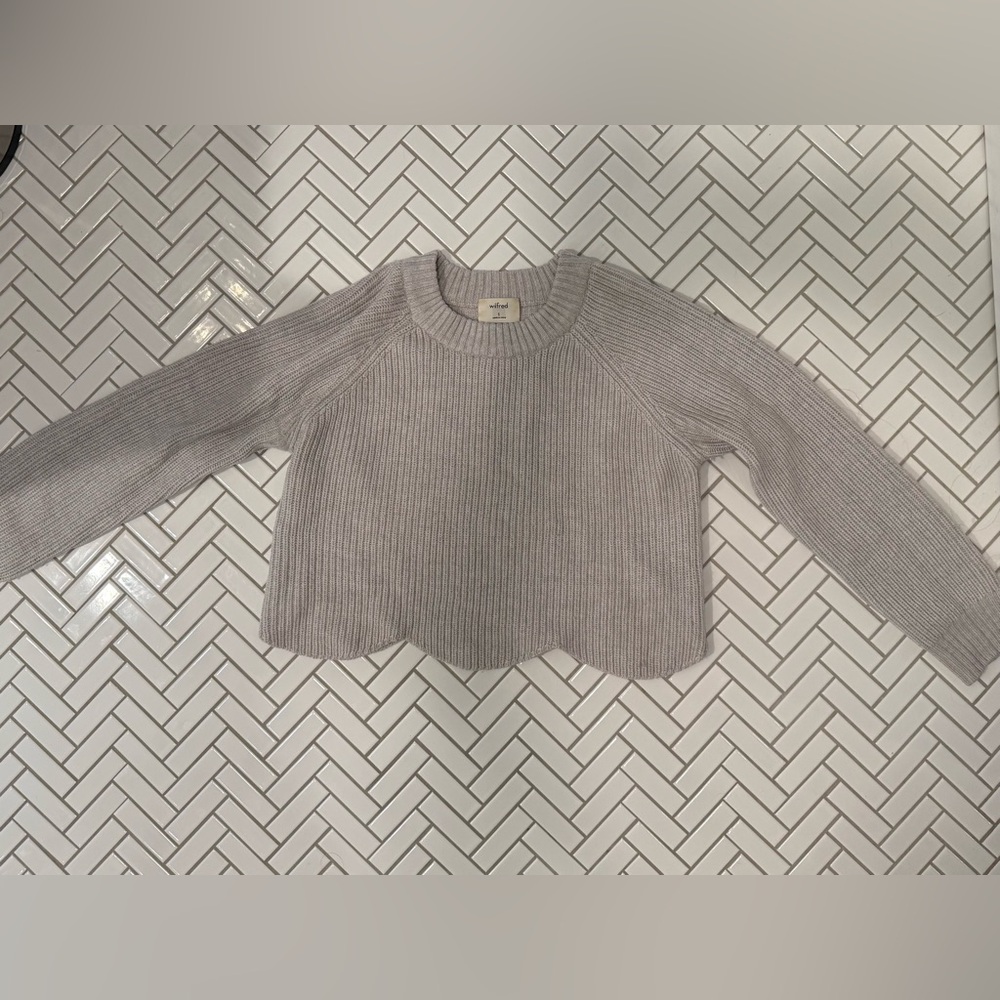 Wilfred Light Gray Ribbed Scallop-Hem Sweater 100% wool